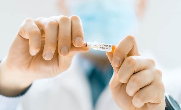 Quali strategie posso adottare per prevenire il sovrappeso in un gatto castrato?